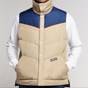 Obermeyer Carson Down Vest in Sand Storm